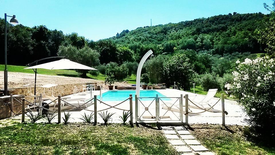 Agriturismo La Barca Nel Bosco Rosciano  Exterior foto